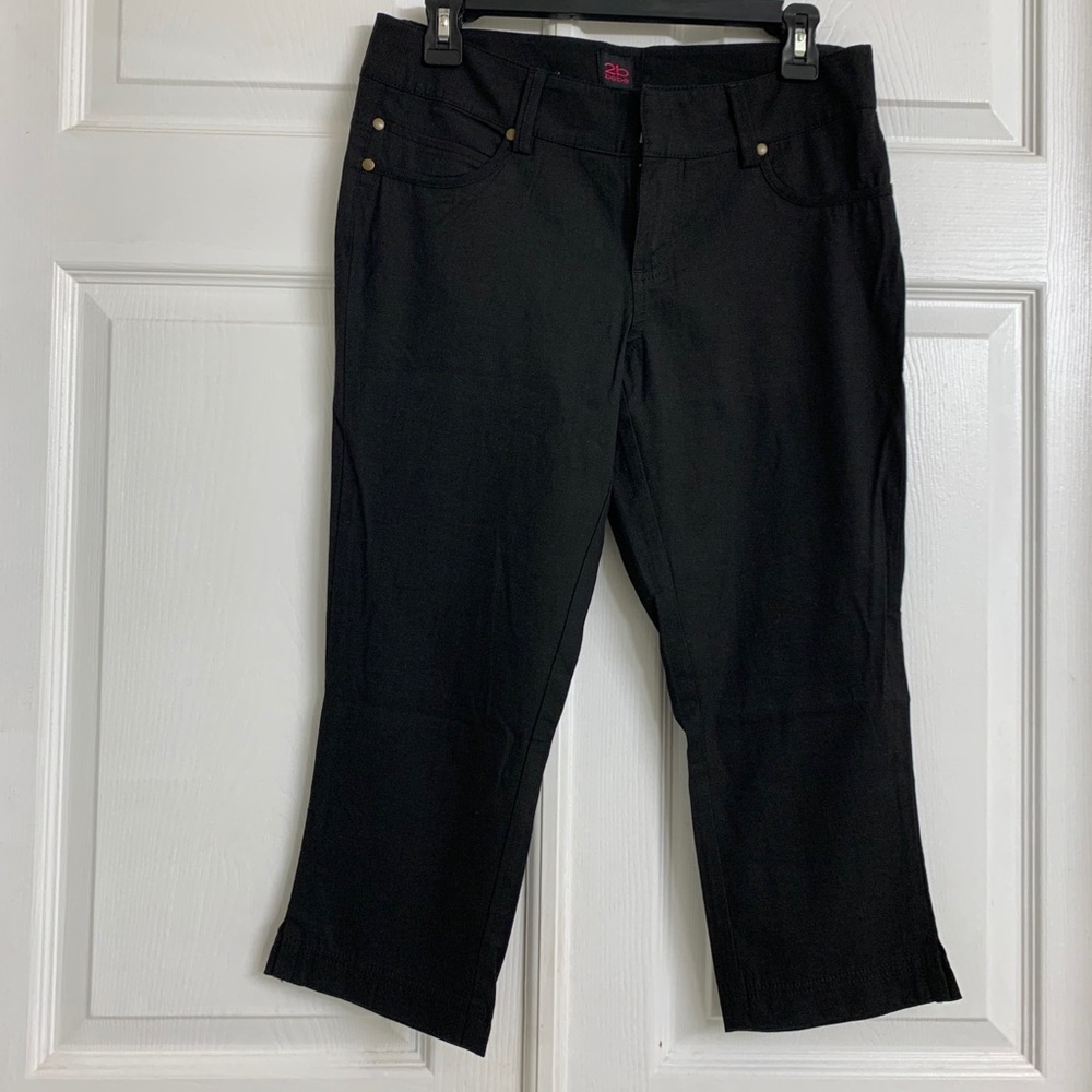 New 2b Bebe Capri Pants